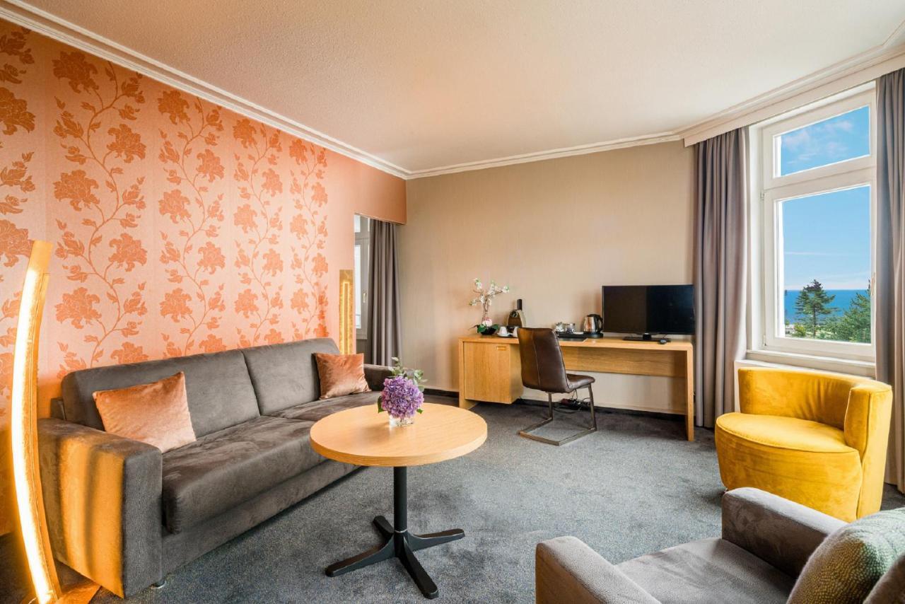 Hotel Residenz Waldkrone Kuhlungsborn Bagian luar foto