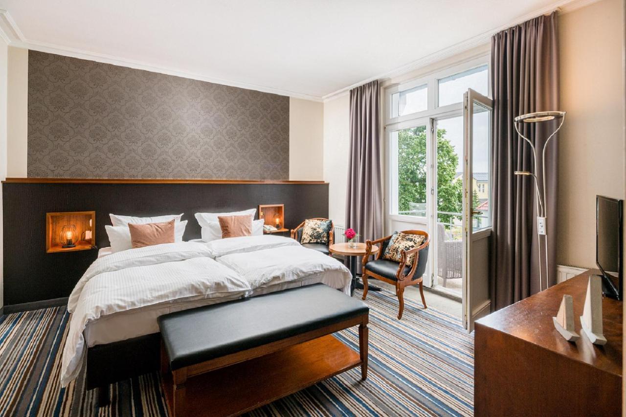Hotel Residenz Waldkrone Kuhlungsborn Bagian luar foto