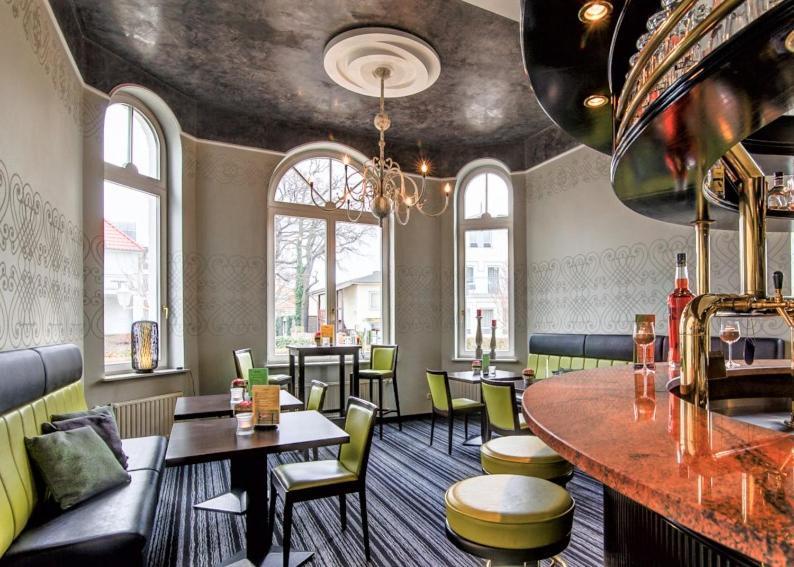 Hotel Residenz Waldkrone Kuhlungsborn Bagian luar foto