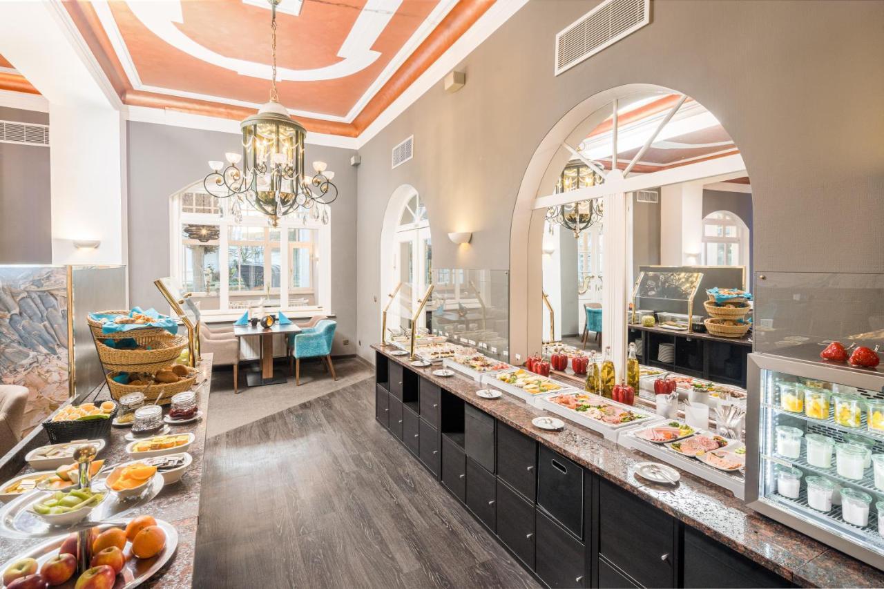 Hotel Residenz Waldkrone Kuhlungsborn Bagian luar foto