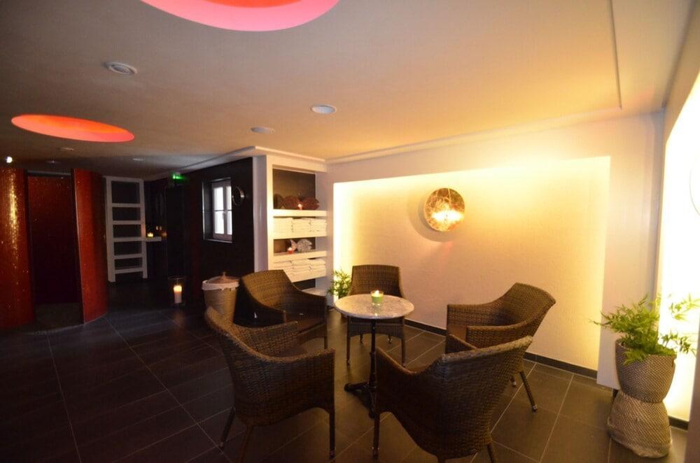 Hotel Residenz Waldkrone Kuhlungsborn Bagian luar foto